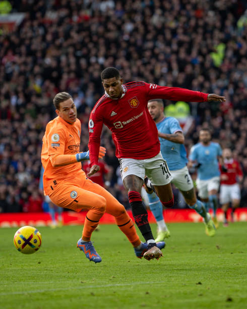 也体现出他 也体现出他